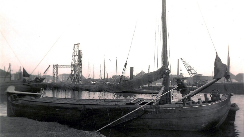 Historisch schip Jan Gerrit met Lukas de Jong