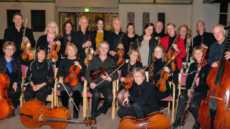 De leden van de ZWO uit Axel met hun instrumenten