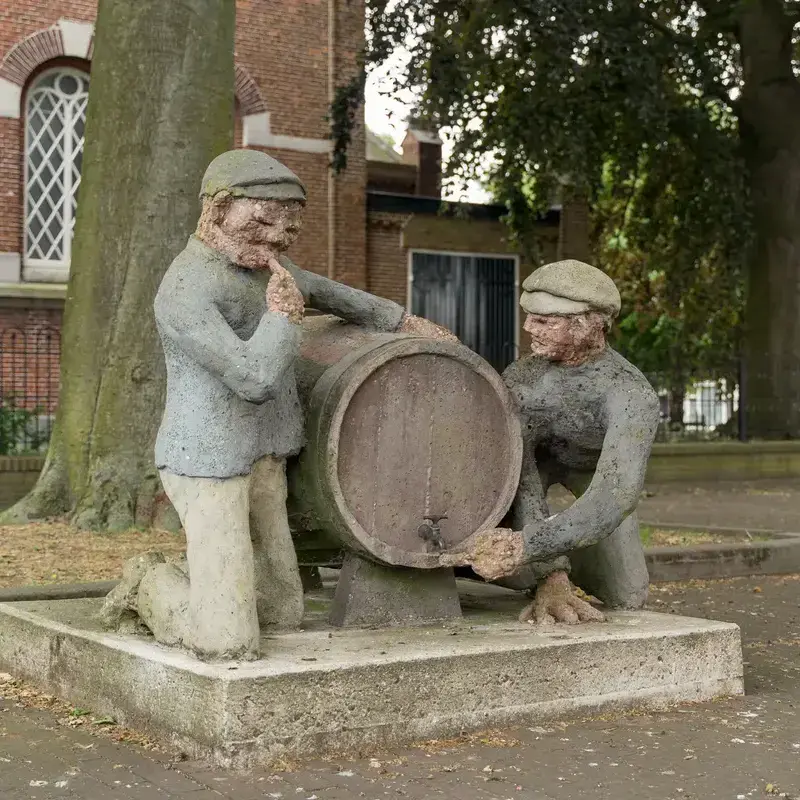 Mosselmonument Philippine van rechterkant gefotografeerd