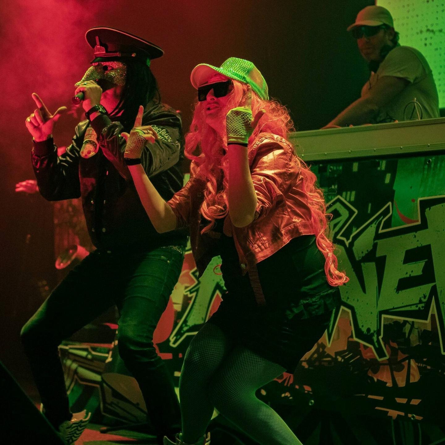 Zangduo rockt op het podium van de Pit